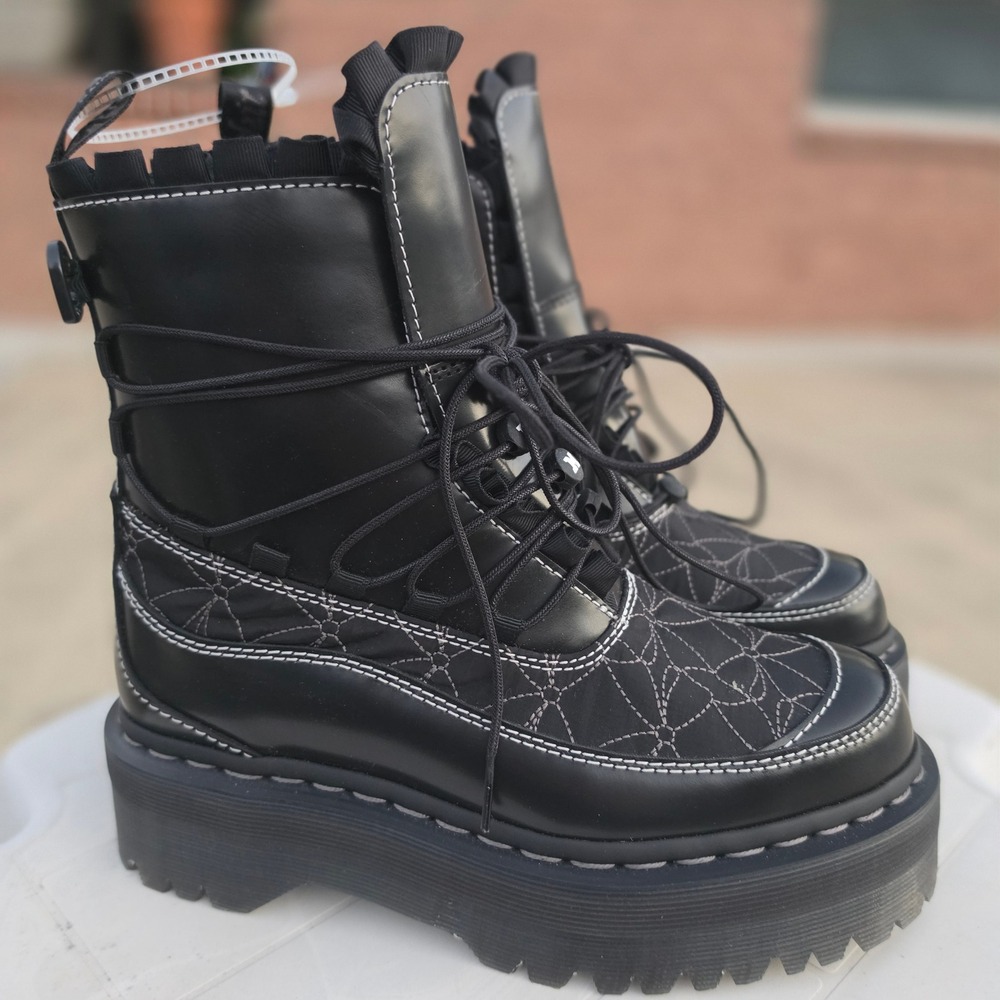 NWOT Dr. Martens Jadon Frill Black Leather Platform Boots Contrast Stitch US 7L